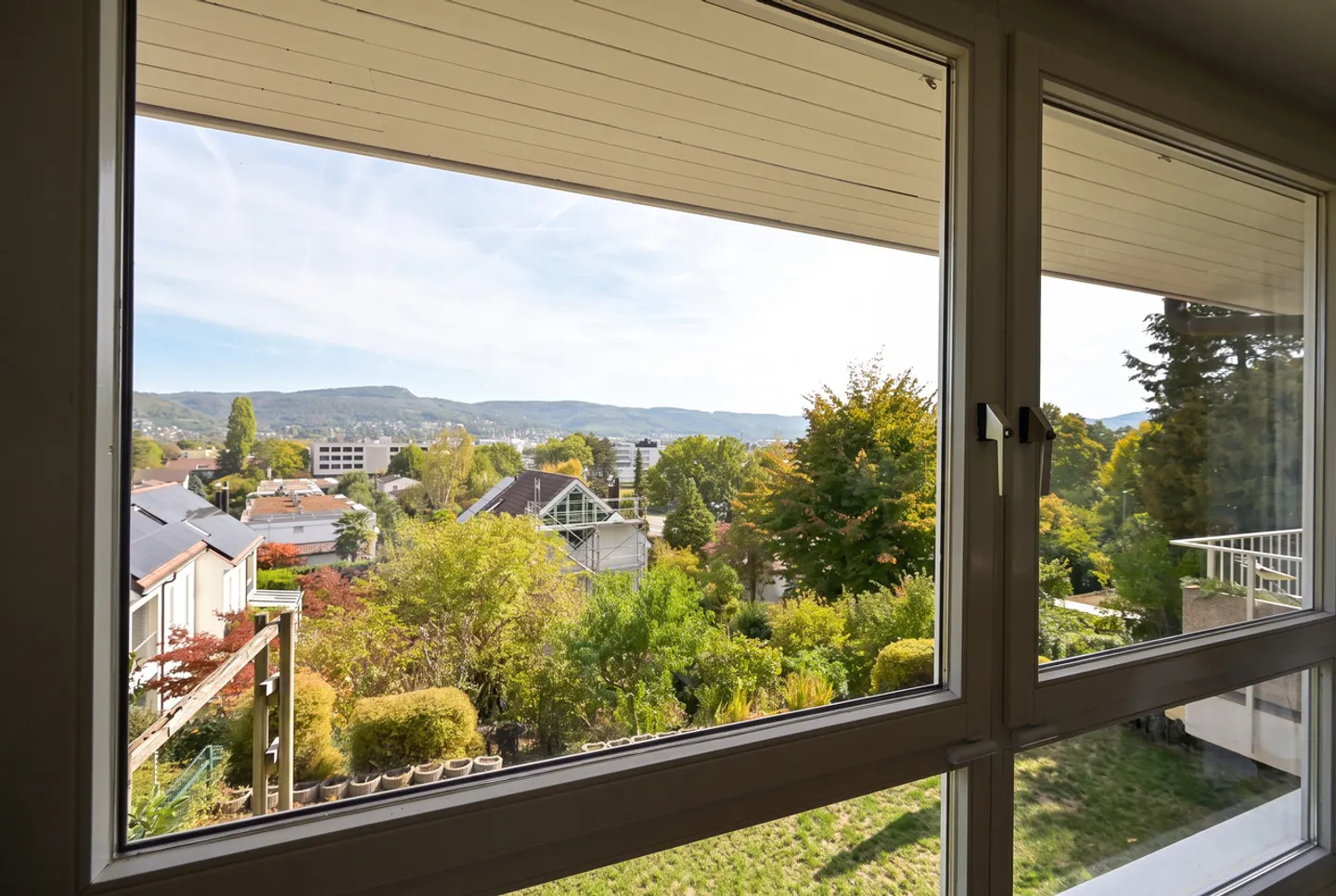 FAMILY FRIENDLY. FAR VIEW. INFRASTRUCTURE. - Photo 7 of 12