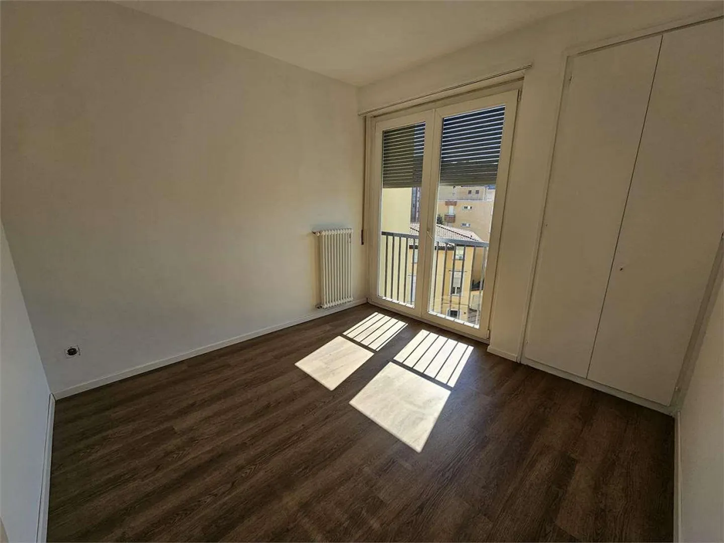Chiasso, zur Miete ausgezeichnete 3.5 Zimmer mit Balkon - Foto 7 von 8