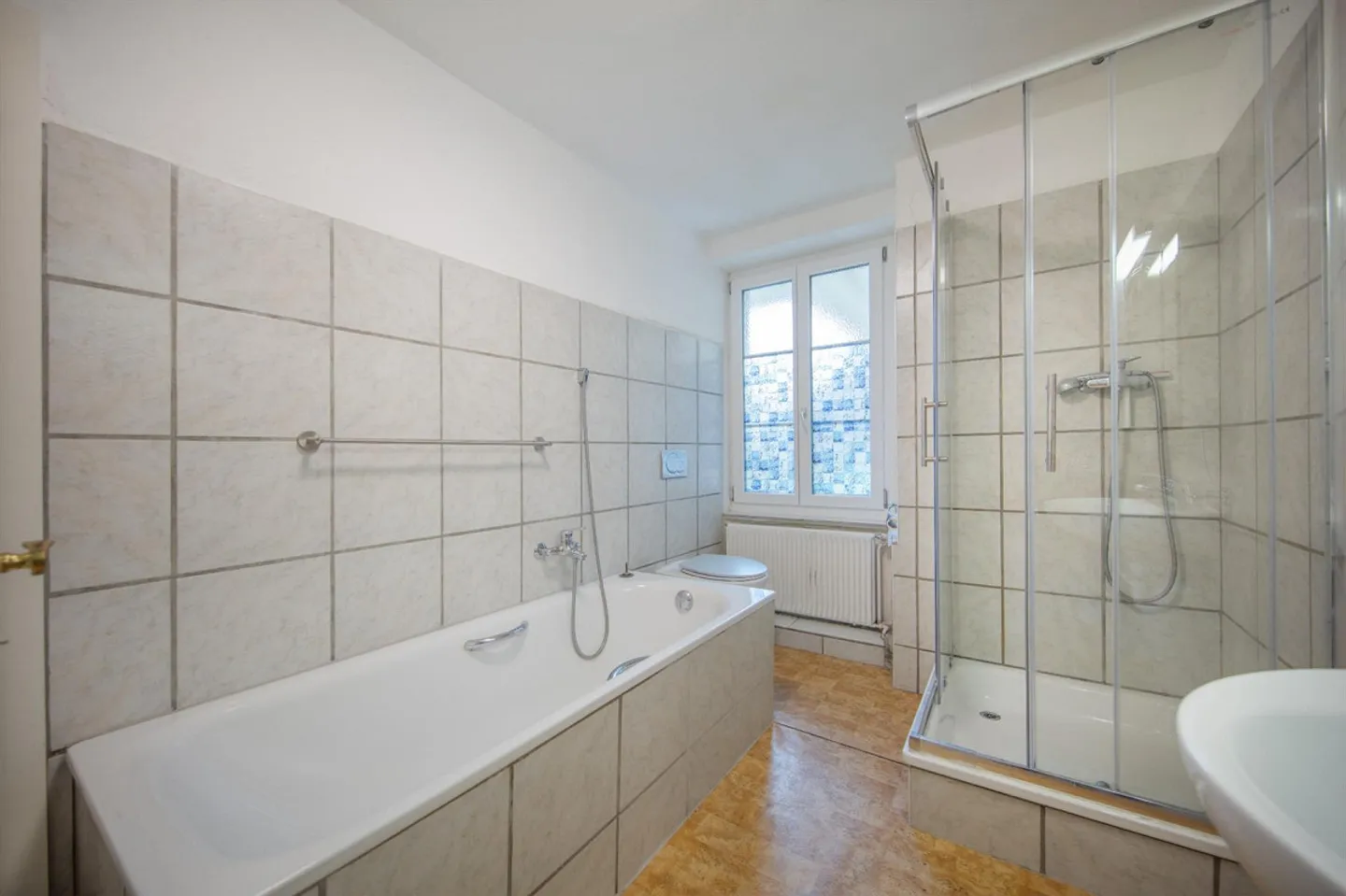 Charming Apartment in Historic Building - Photo 5 of 9