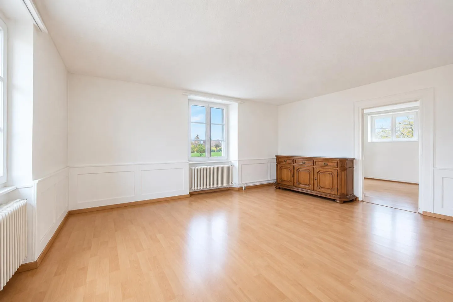 Charming Apartment in Historic Building - Photo 7 of 9