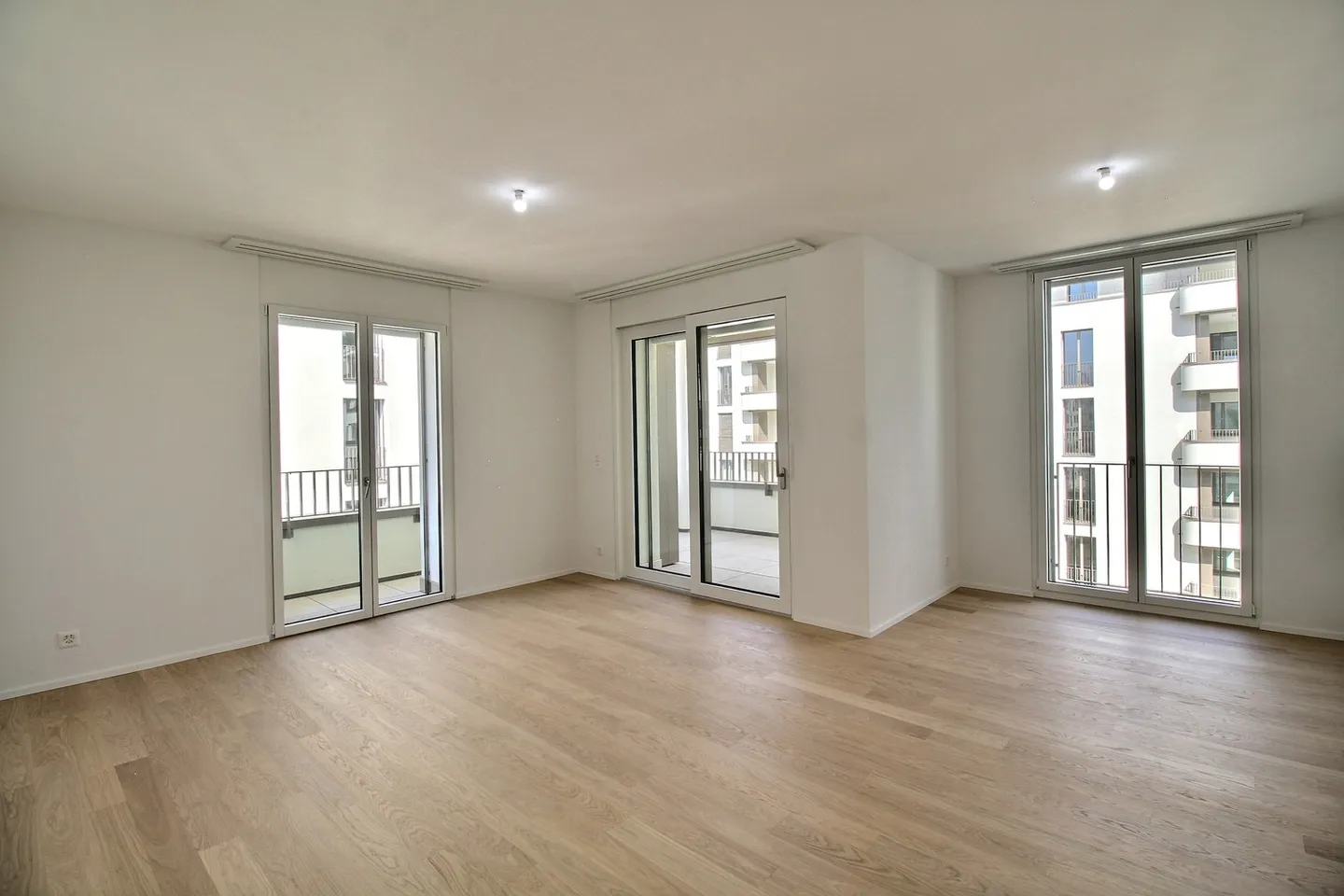2.5 Room Apartment - Photo 1 of 7
