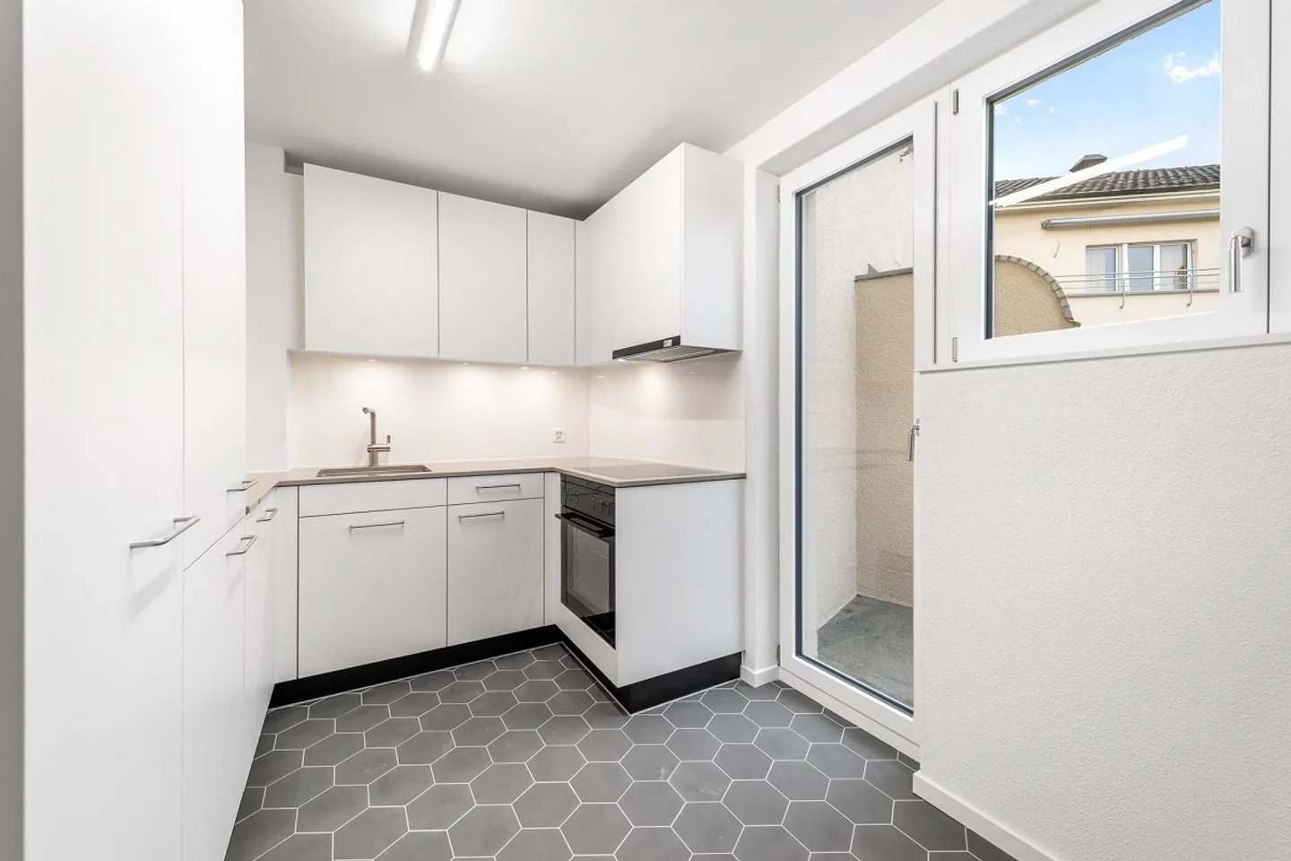 Frisch saniert - Zentral - Modern - Ihr neues Zuhause? - Foto 8 von 12