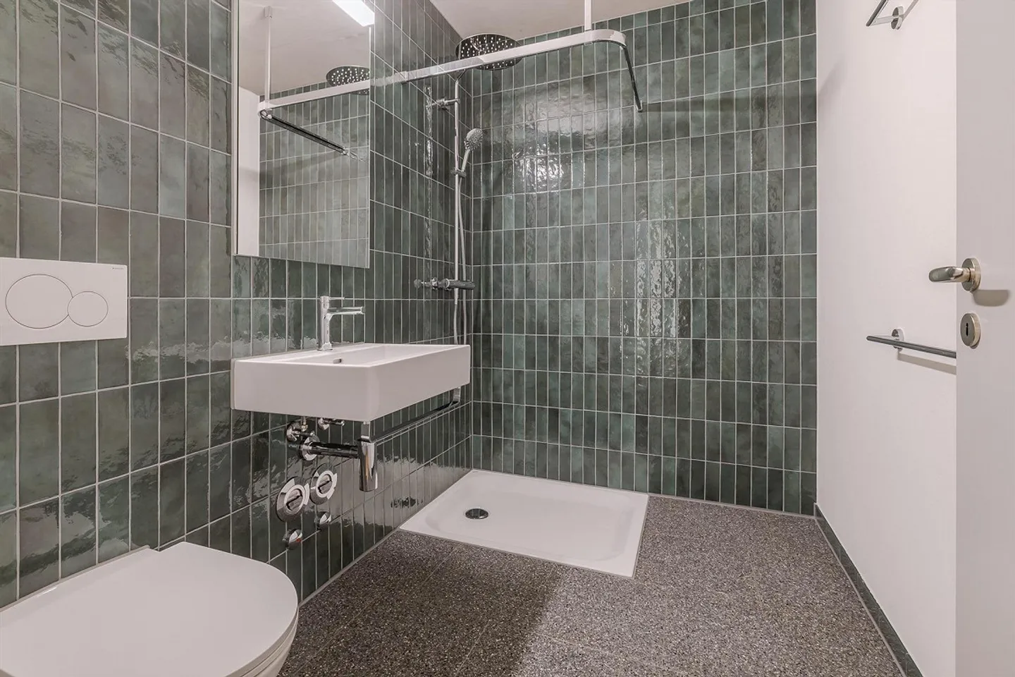 7.5 Zimmerwohnung in Biel - Foto 8 di 13