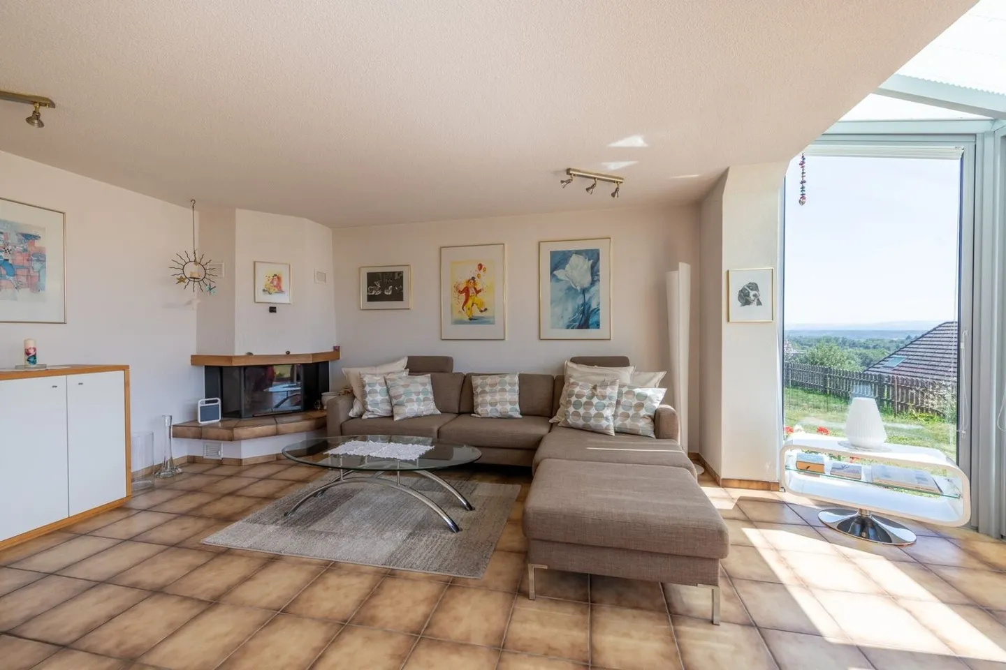 Maison de rêve de 7,5 pièces avec vue dégagée et paradis de jardin - Photo 5 sur 13