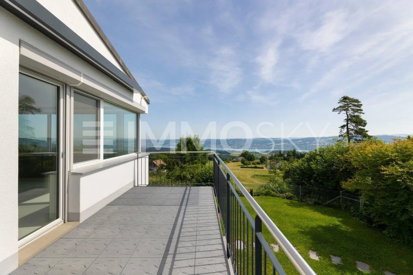 Vivere esclusivo con panorama sul lago - Foto 1 di 5