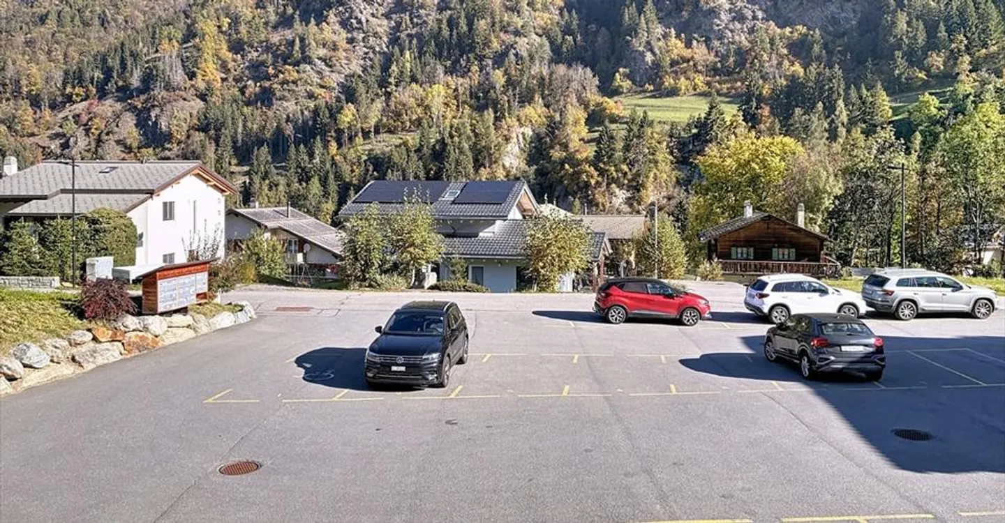 Outdoor Parking Space for Rent - Photo 5 of 5