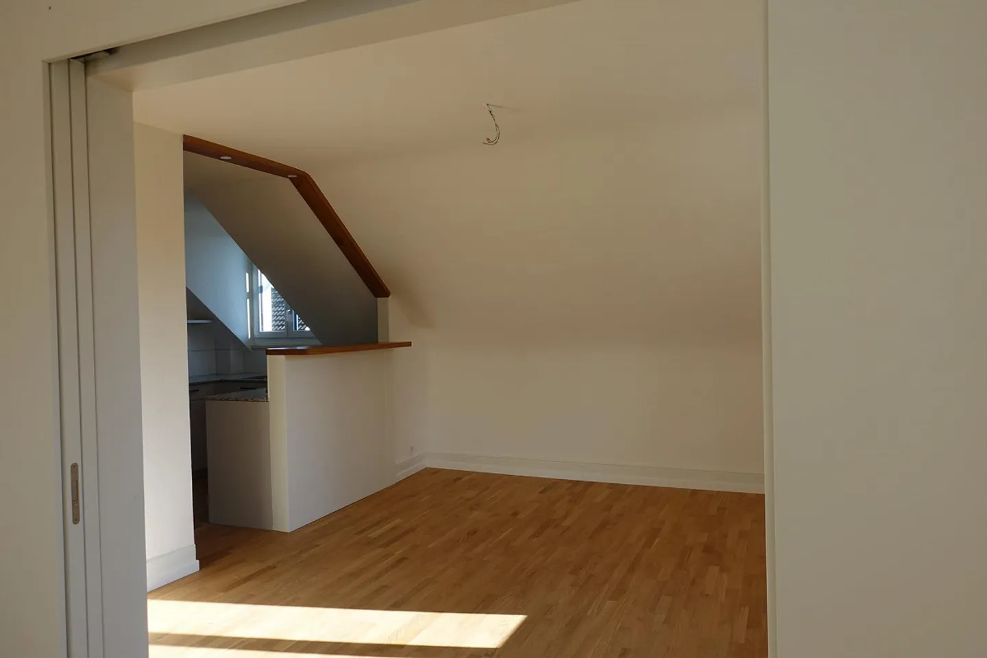 Charmante 3.5-Zimmer-Dachwohnung - Foto 8 von 20