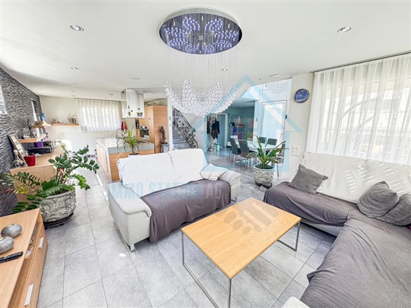 «Stilvolles Wohnen über Spreitenbach – Sonne, Ruhe & Design» - Photo 3 sur 11