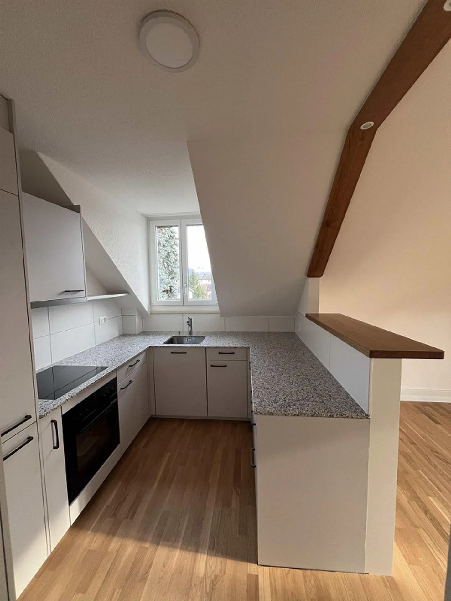 Charmante 3.5-Zimmer-Dachwohnung - Foto 12 von 20