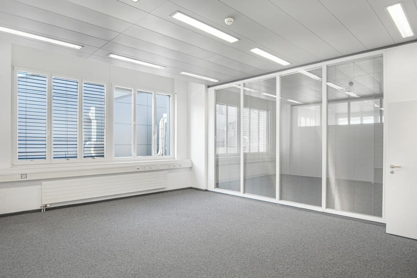 Büro/Werkstatt 378 m2 - Nähe Autobahn und Verkehrsmittel - Photo 15 sur 17
