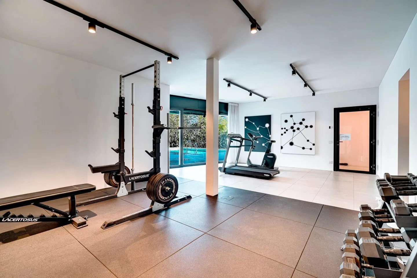 Design duplex apartment with private garden & lake view in Canobbio for sale, also ideal as a second home - Photo 6 of 13