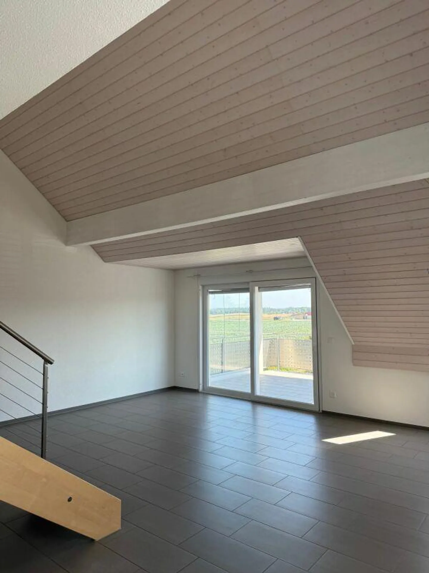 Beautiful 5.5-room maisonette apartment in Oberbipp (1x underground parking space included!) - Photo 1 of 9