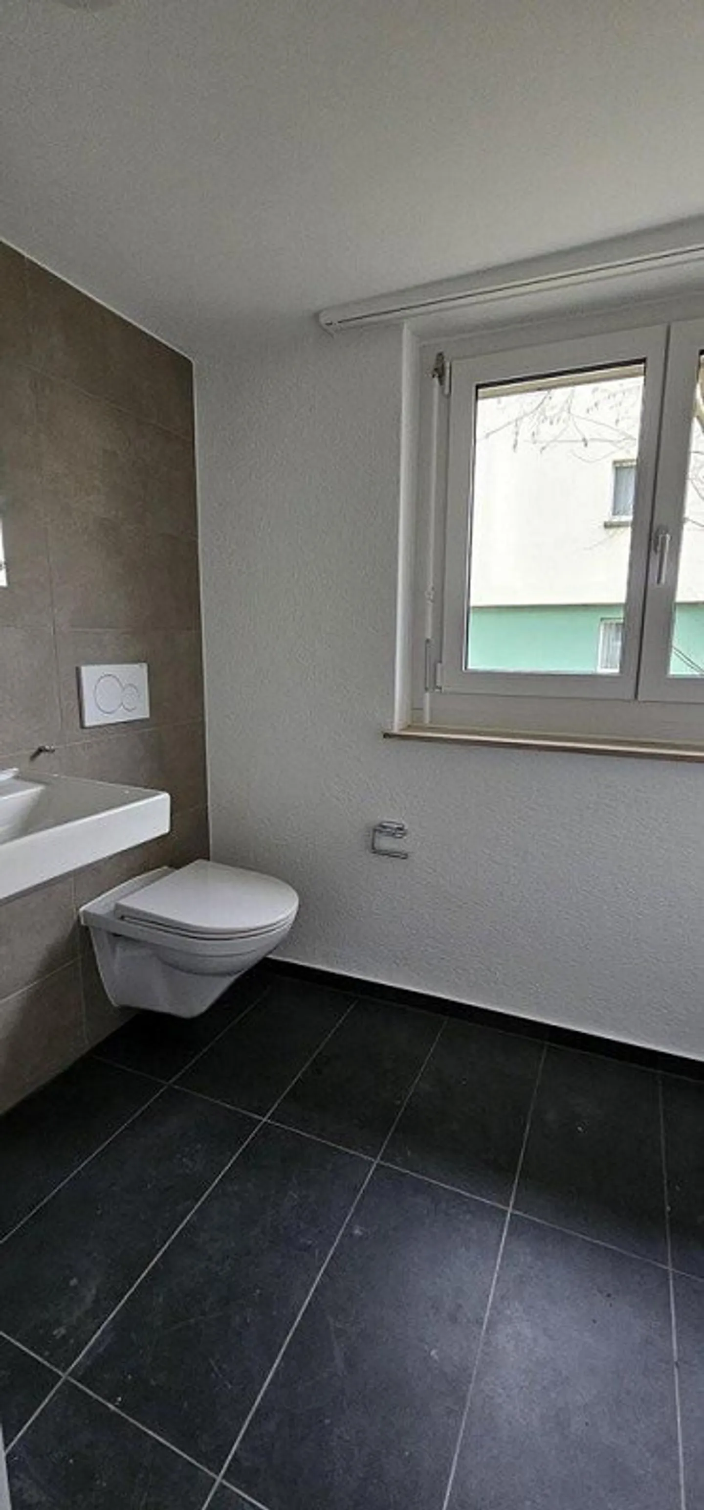 Versatile Spaces for Creative and Private Projects - Photo 4 of 4