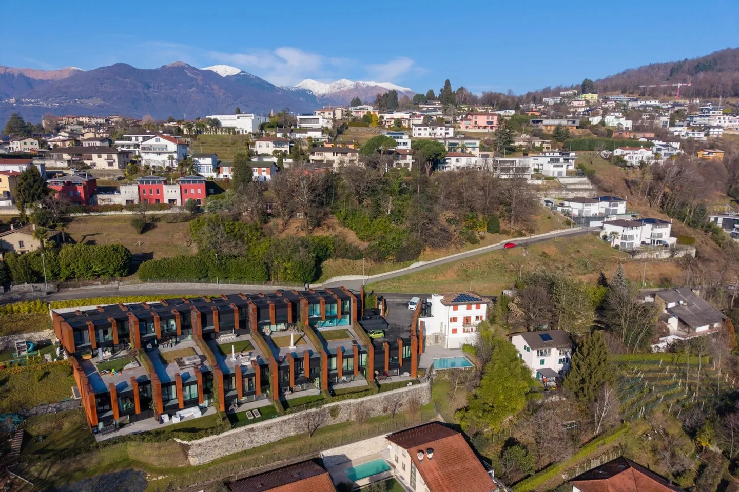 Design duplex apartment with private garden & lake view in Canobbio for sale, also ideal as a second home - Photo 13 of 13