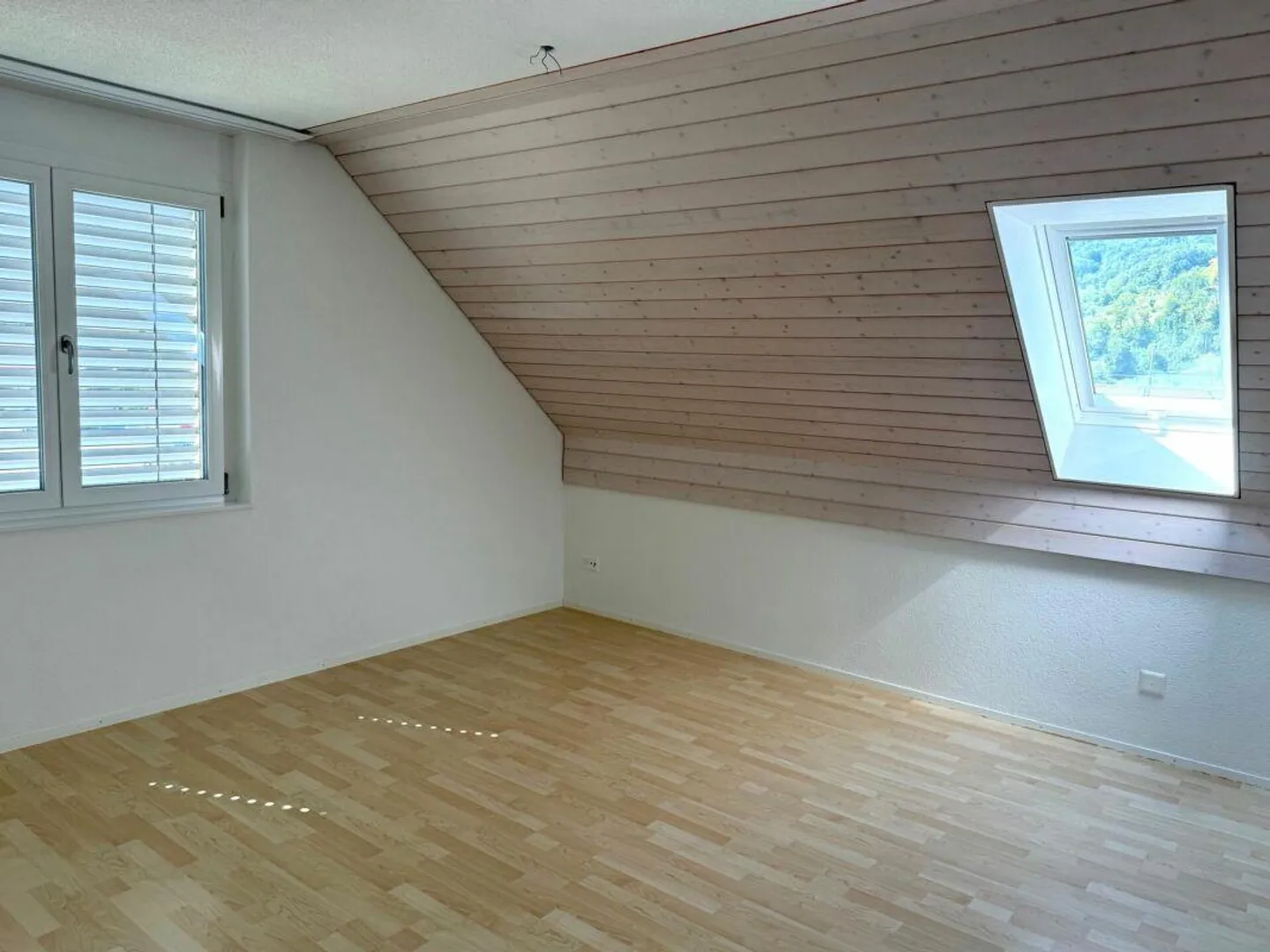 Beautiful 5.5-room maisonette apartment in Oberbipp (1x underground parking space included!) - Photo 5 of 9