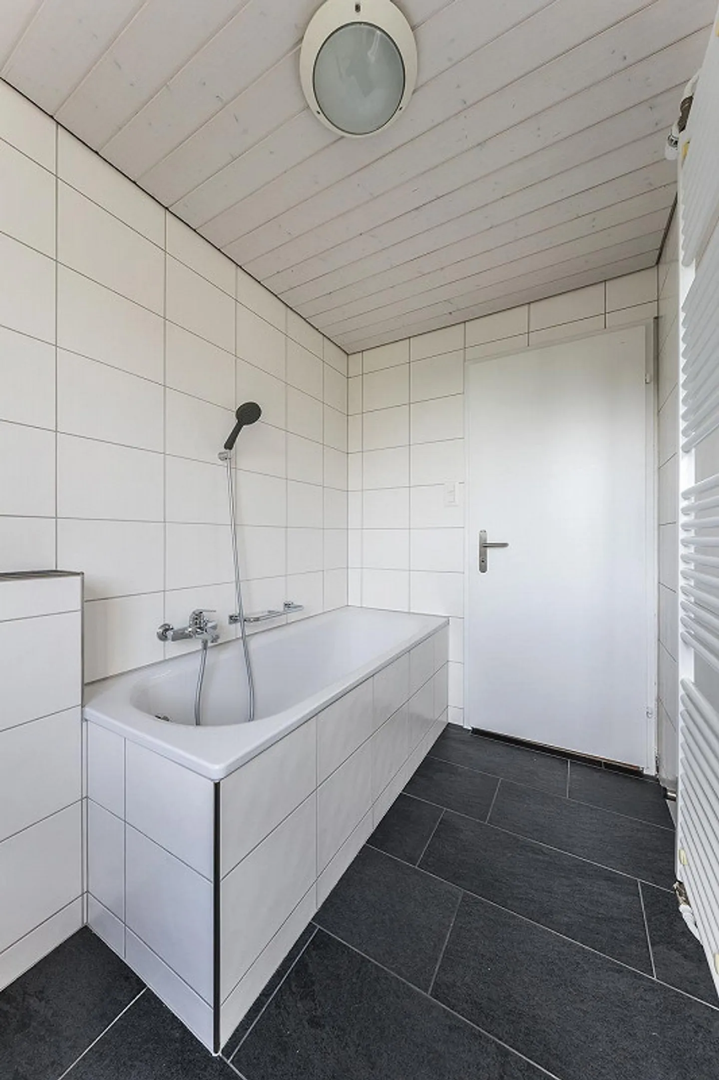 SUNNY 3.5-ROOM APARTMENT WITH BALCONY - SPYRISTR. 6, 9008 ST. GALLEN - Photo 5 of 8