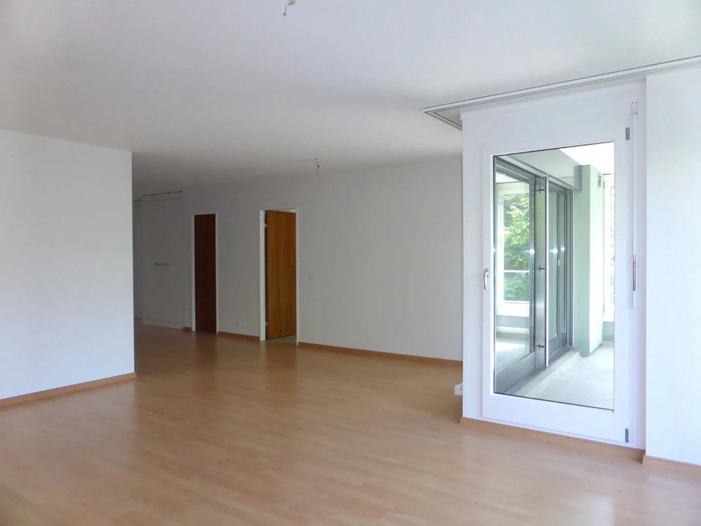 Appartamento al piano terra di 4,5 stanze con patio nel verde - Foto 11 di 13