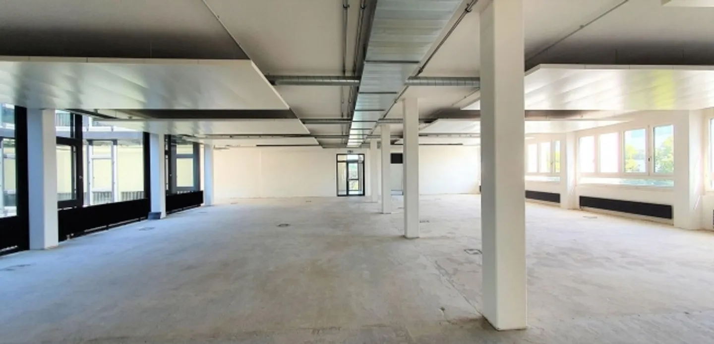 «"Belüftete und gekühlte Gewerbefläche mit direktem Zugang vom Warenlift!"» - Photo 3 of 7