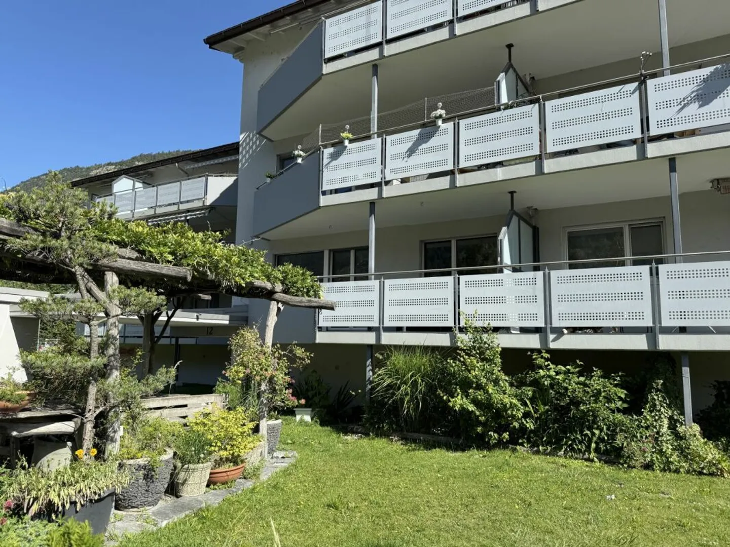 Appartement 4.5 pièces entièrement rénové - Photo 1 sur 22