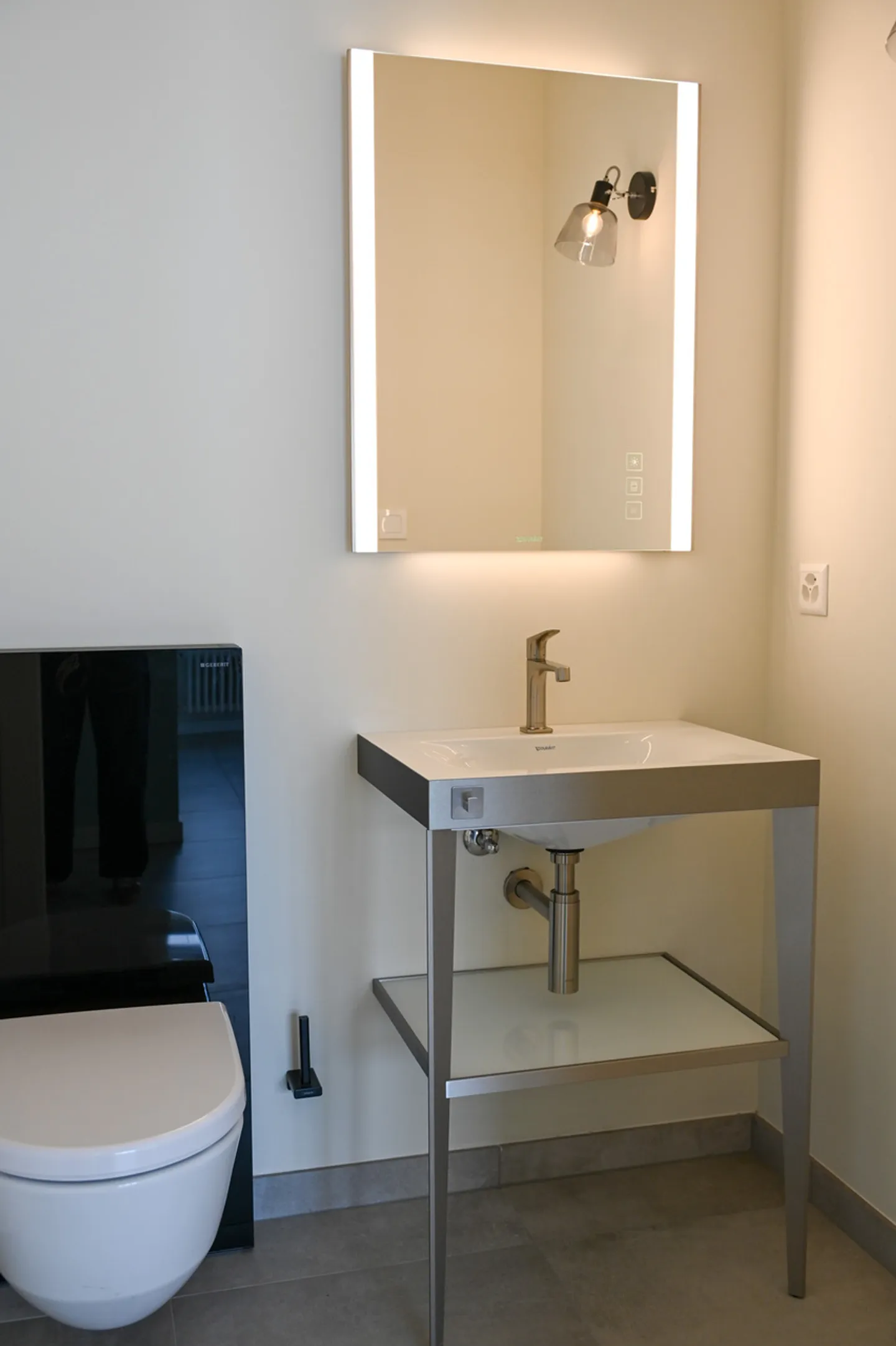 Bellissimo appartamento di 2.5 locali completamente ristrutturato - Foto 8 di 11