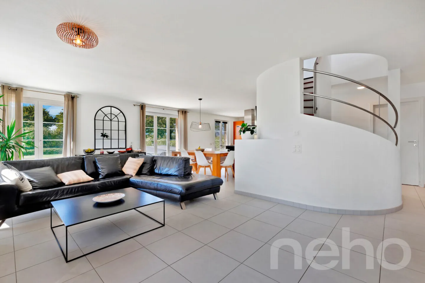 Magnifica casa indipendente con piscina in assoluta tranquillità a Denens - Foto 4 di 13