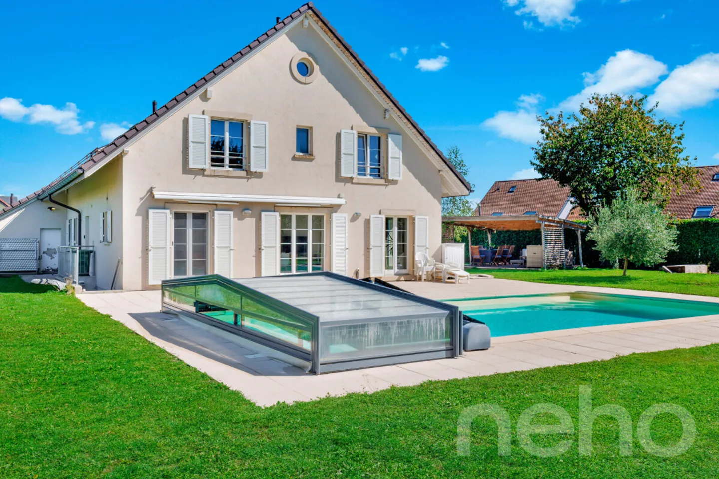 Magnifica casa indipendente con piscina in assoluta tranquillità a Denens - Foto 10 di 13