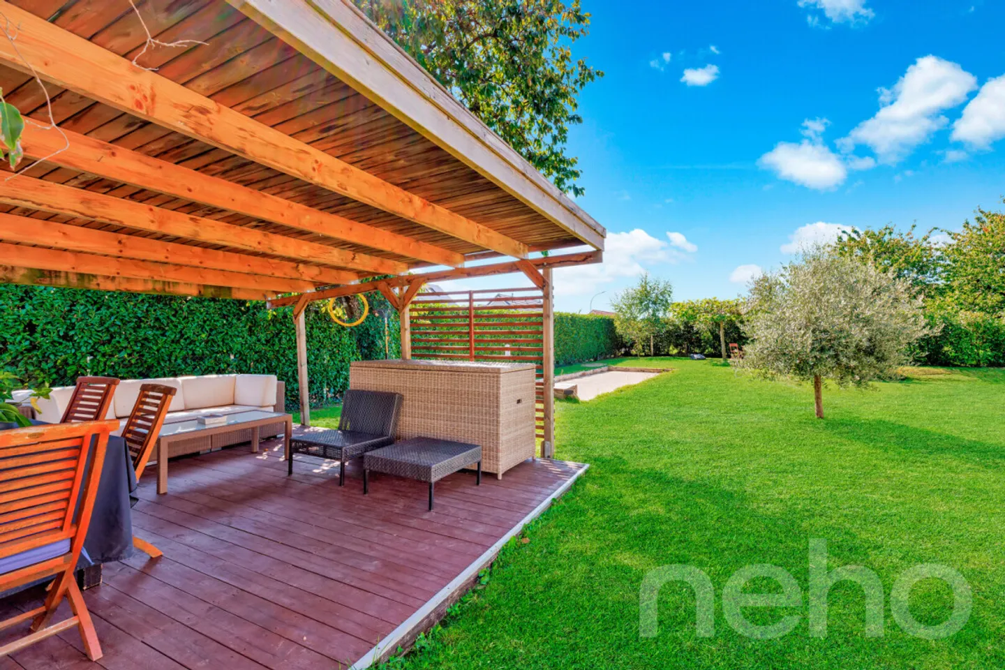 Magnifica casa indipendente con piscina in assoluta tranquillità a Denens - Foto 12 di 13