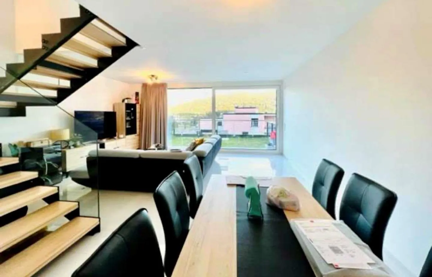 Nouvelle villa de maison de ville avec jardin sur le toit et jardin privé - Photo 4 sur 13