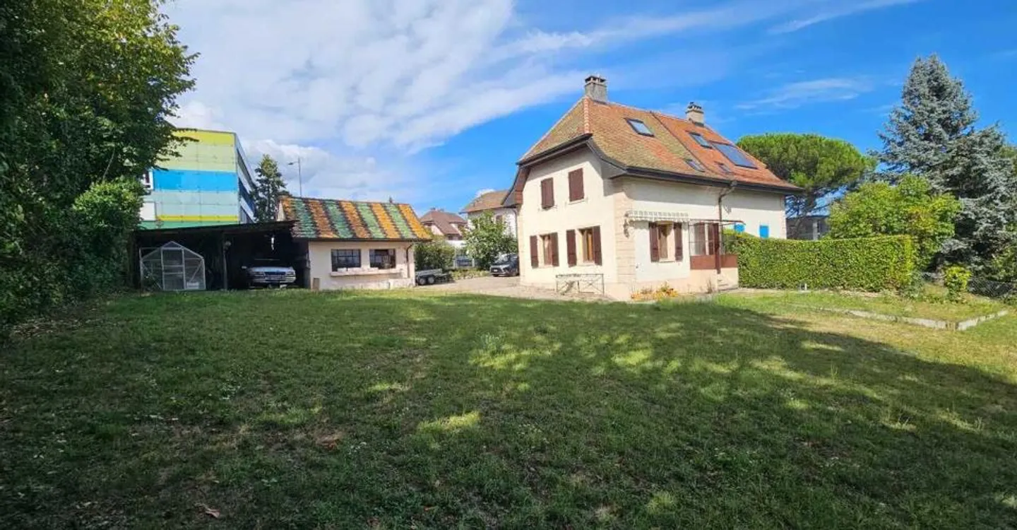 Charmante maison bifamiliale de 4.5 pièces à Nyon - Foto 1 di 12