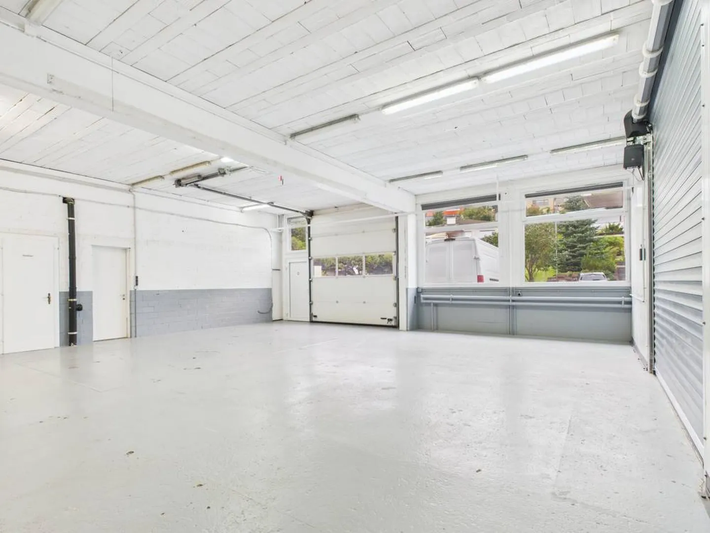 Versatile Commercial Space - Photo 4 of 8