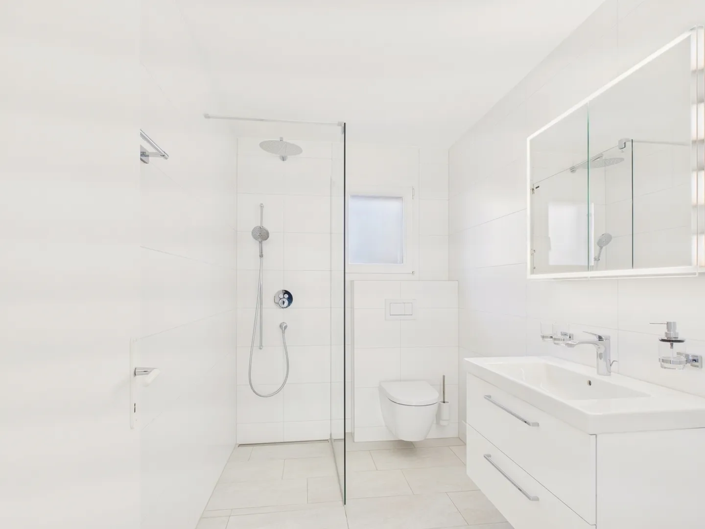 Wunderschöne 3.5-Zimmer-Wohnung im EG an ruhiger, sonniger Lage in Zizers - Foto 7 von 11