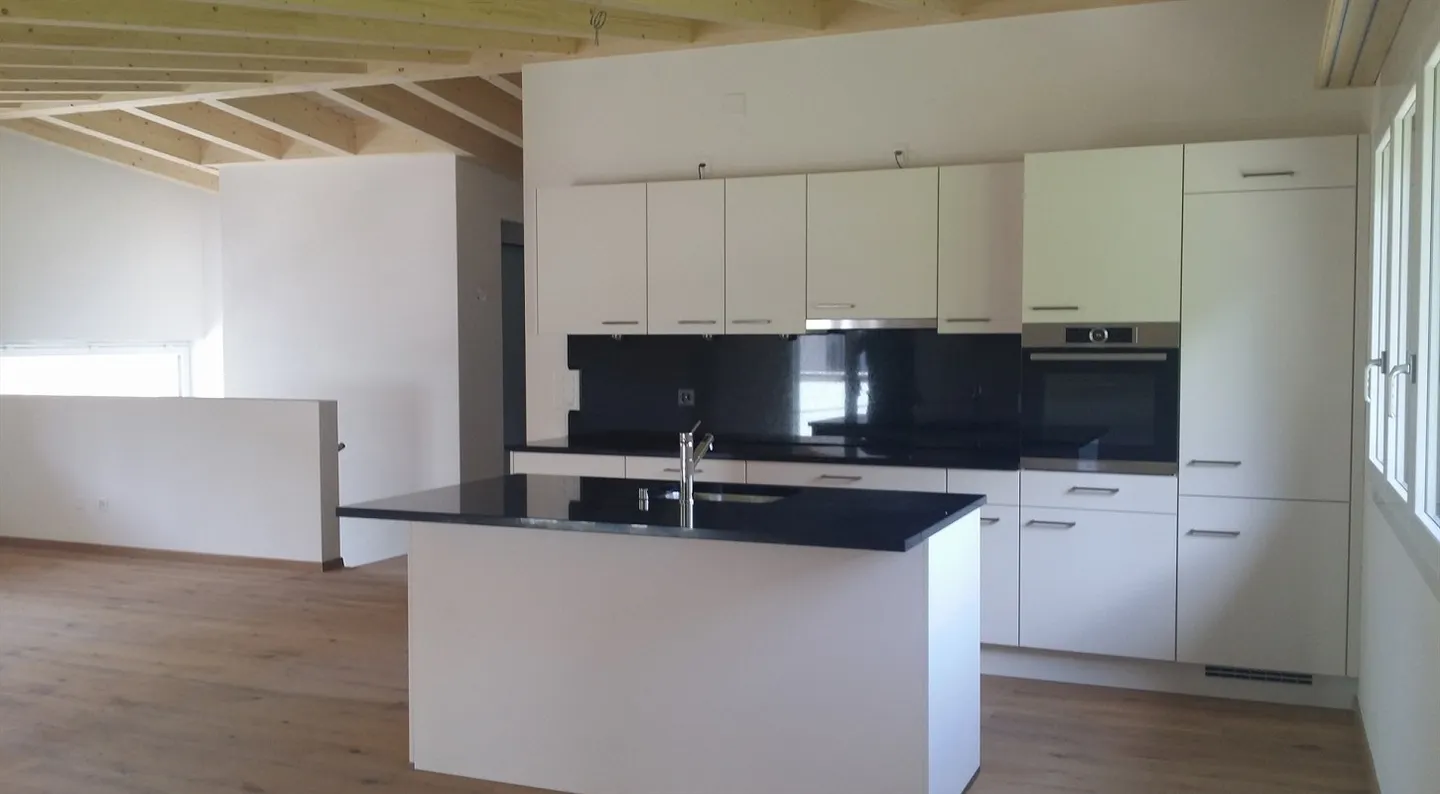 Appartement penthouse spacieux de 3,5 pièces - Photo 3 sur 25