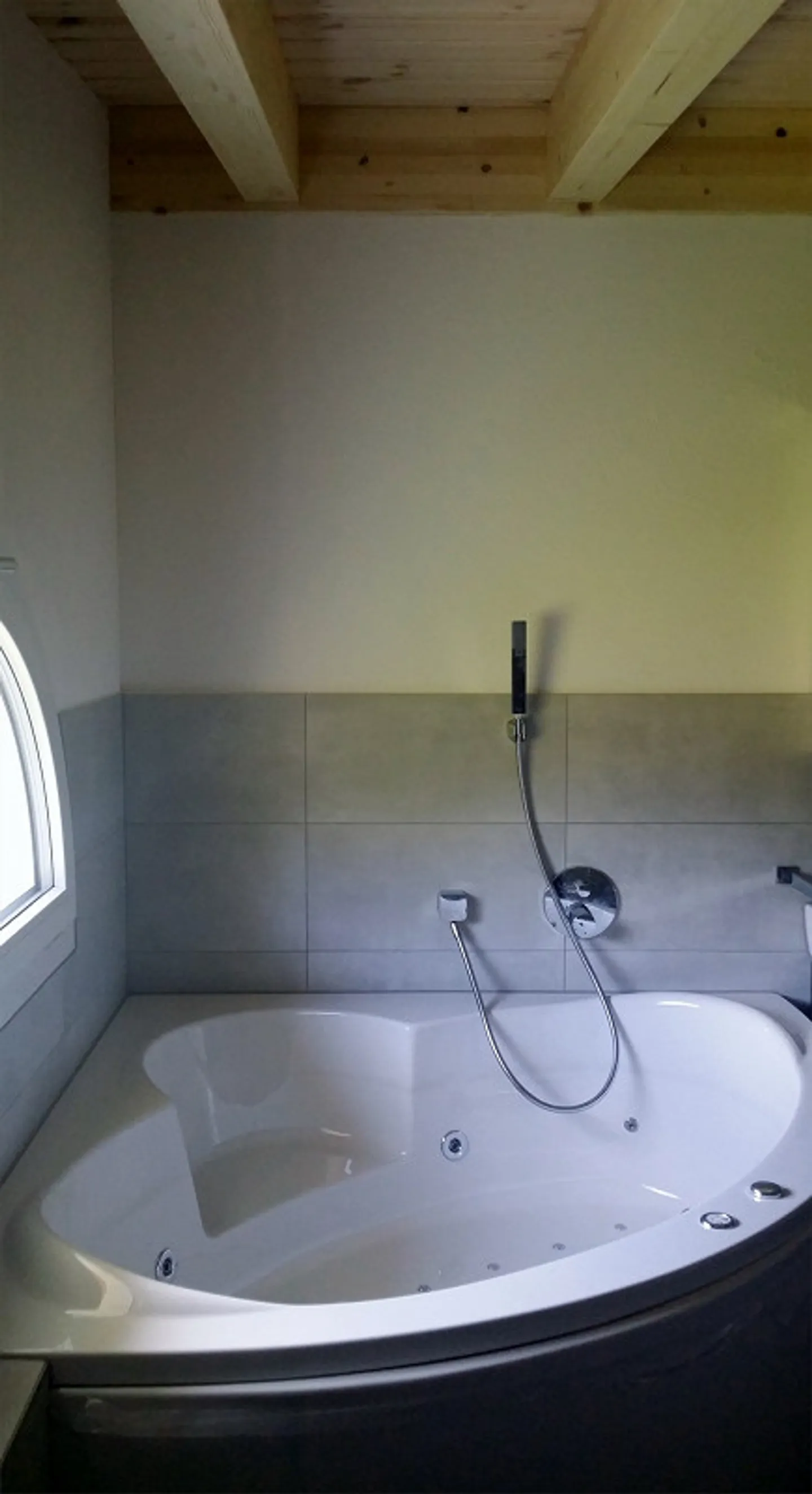 Appartement penthouse spacieux de 3,5 pièces - Photo 12 sur 25