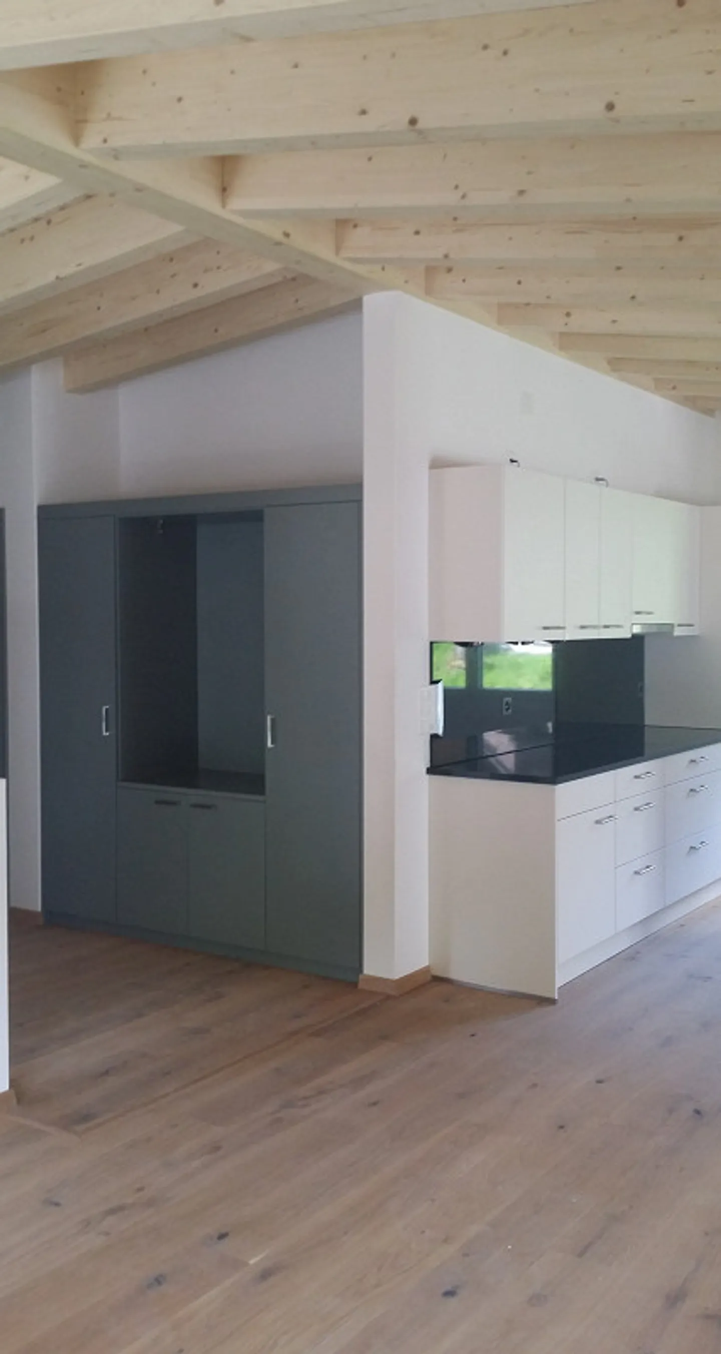 Appartement penthouse spacieux de 3,5 pièces - Photo 17 sur 25