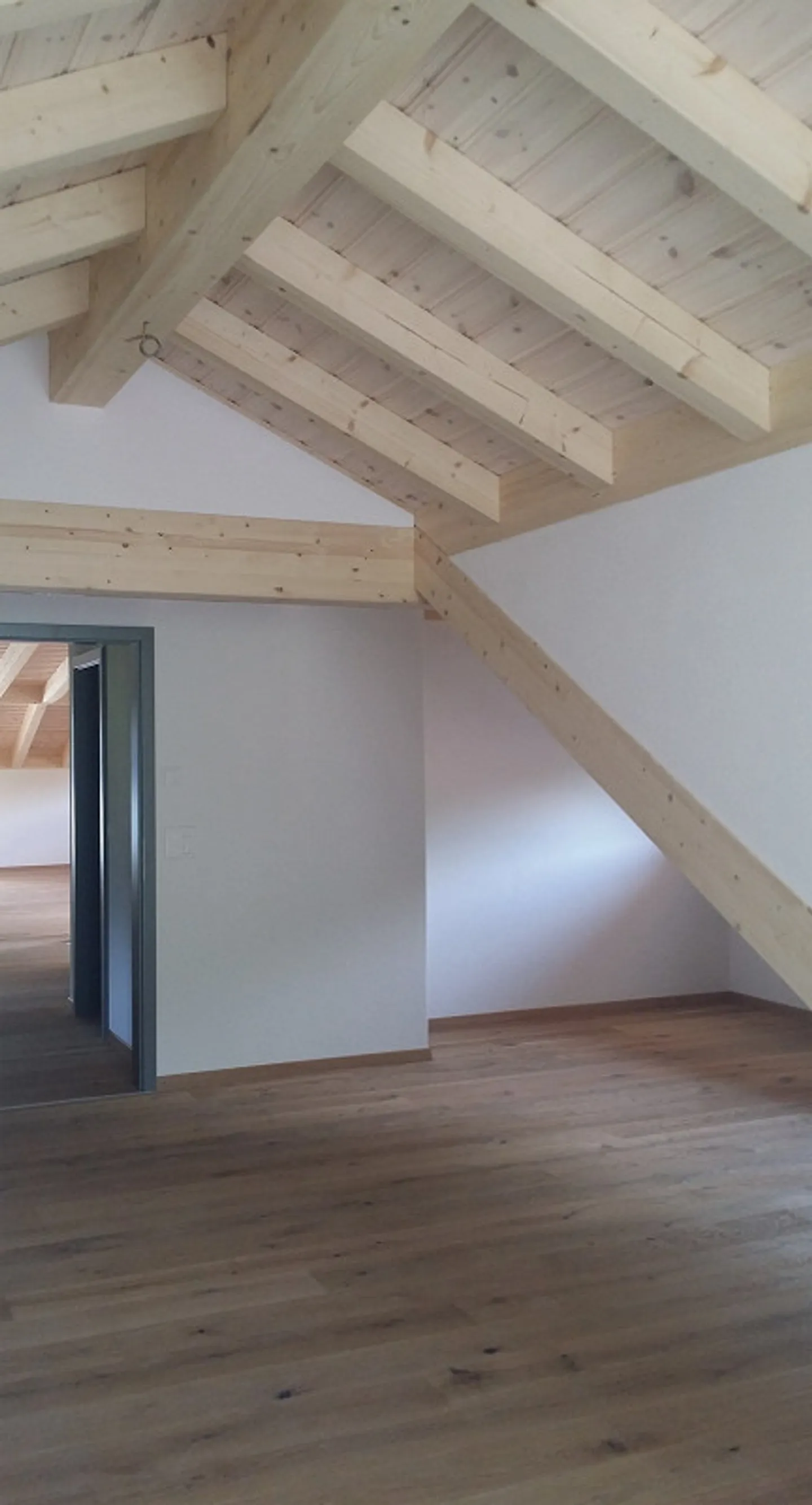 Appartement penthouse spacieux de 3,5 pièces - Photo 8 sur 25