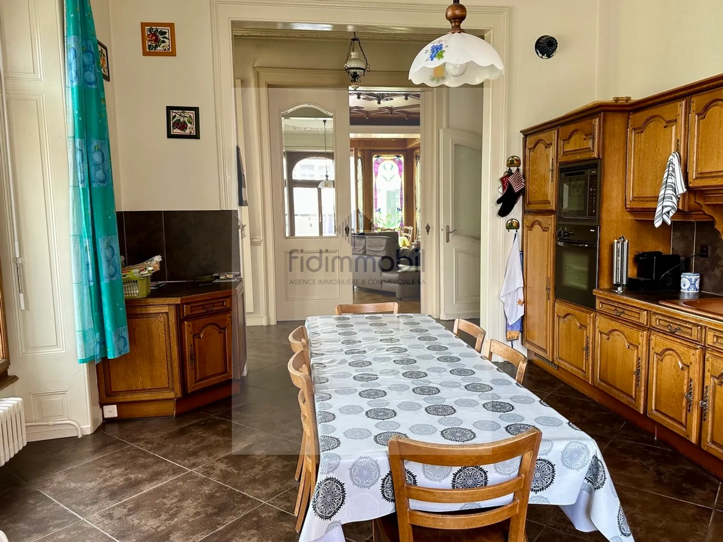 Un appartamento di carattere nel cuore di La Chaux-de-Fonds - Foto 5 di 21