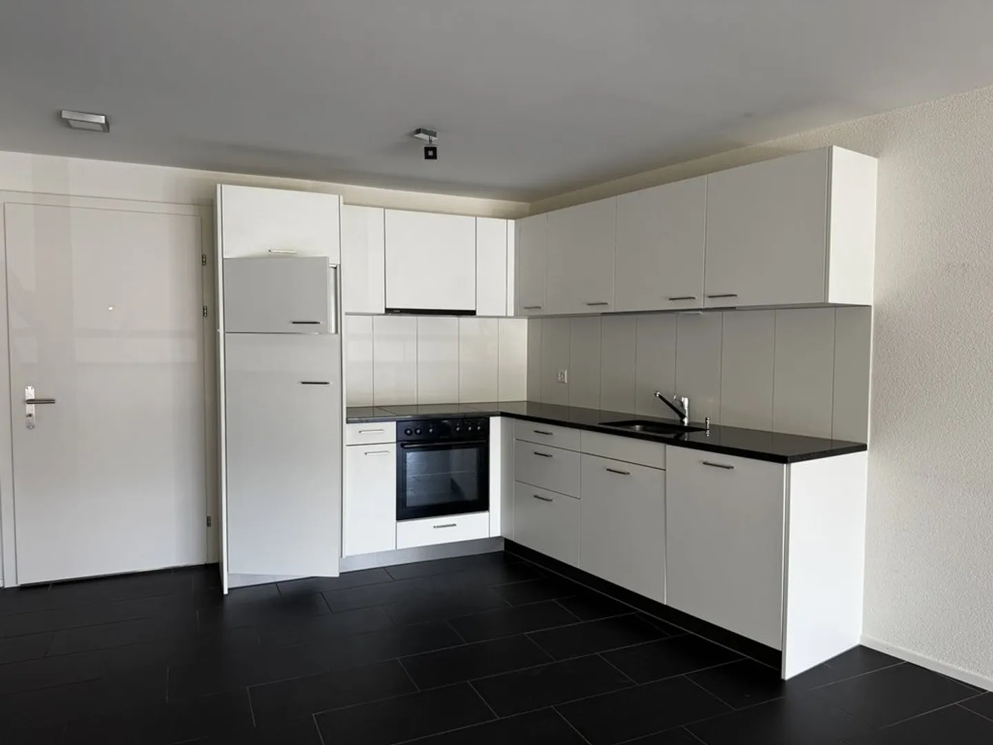 Modernes Apartment in Pieterlen - Foto 2 von 9