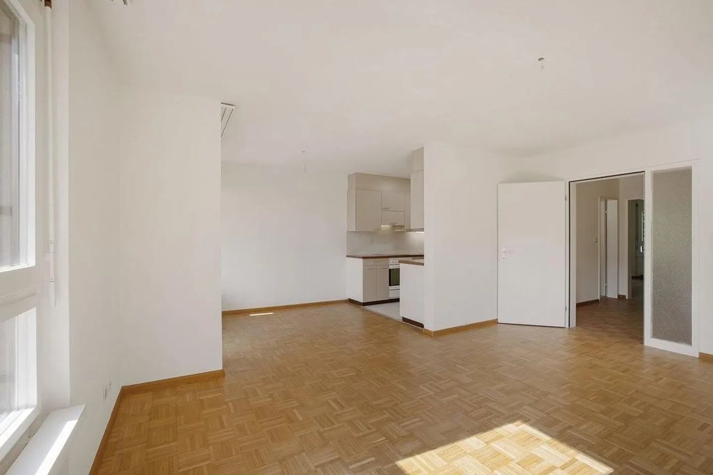 Appartamento spazioso e luminoso - Foto 3 di 12