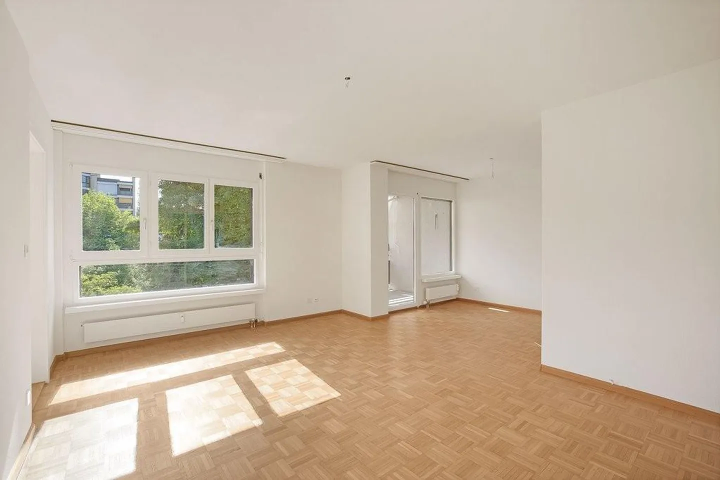 Appartamento spazioso e luminoso - Foto 4 di 12