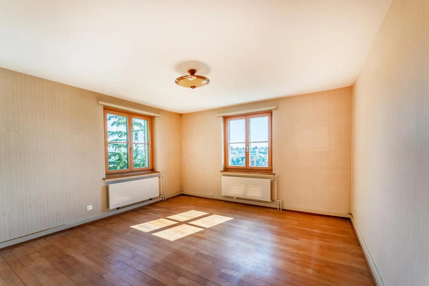 Charmantes EFH mit Ausbaupotenzial und traumhafter Aussicht - Foto 7 von 12