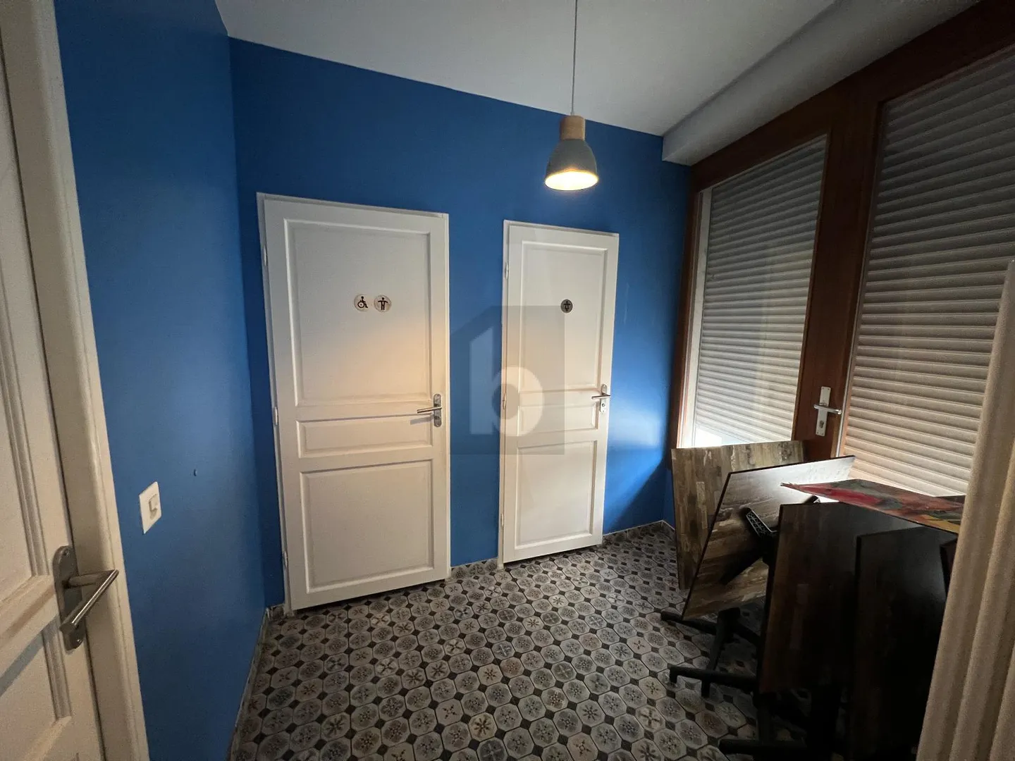 Edificio ad uso misto in affitto - Foto 2 di 5