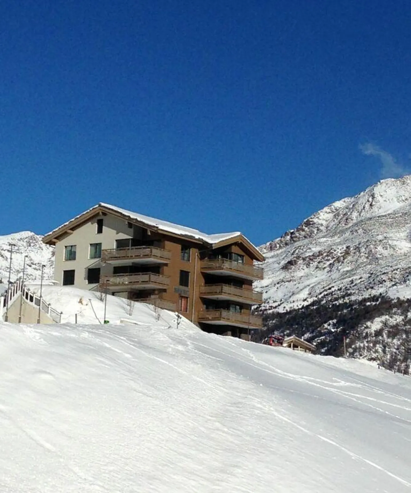 Argento con vista imbattibile sul villaggio e sull'intero panorama montano! - Foto 14 di 17