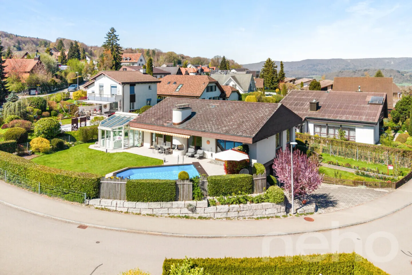 Familienparadies mit Pool - Foto 1 von 12