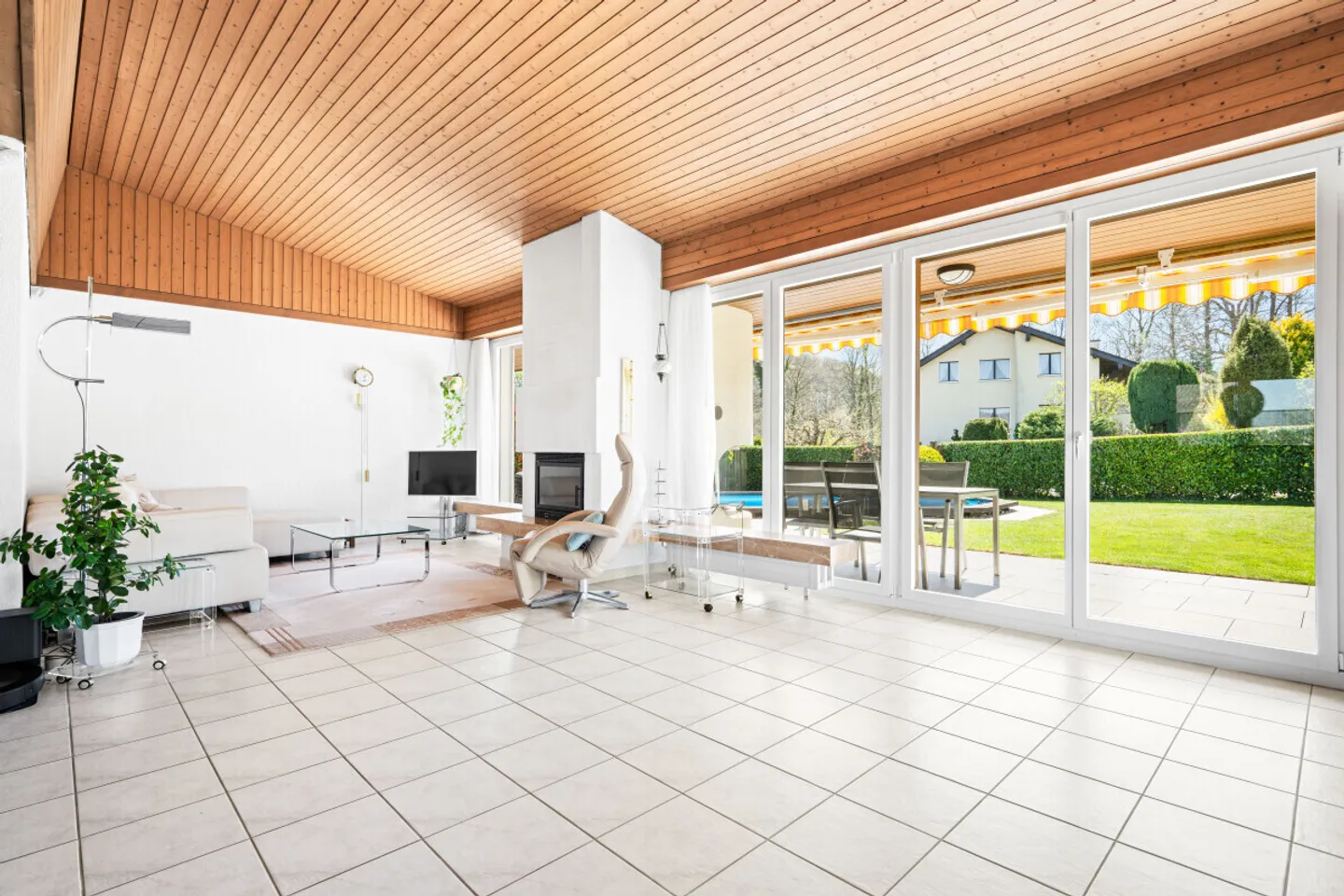 Familienparadies mit Pool - Foto 2 von 12