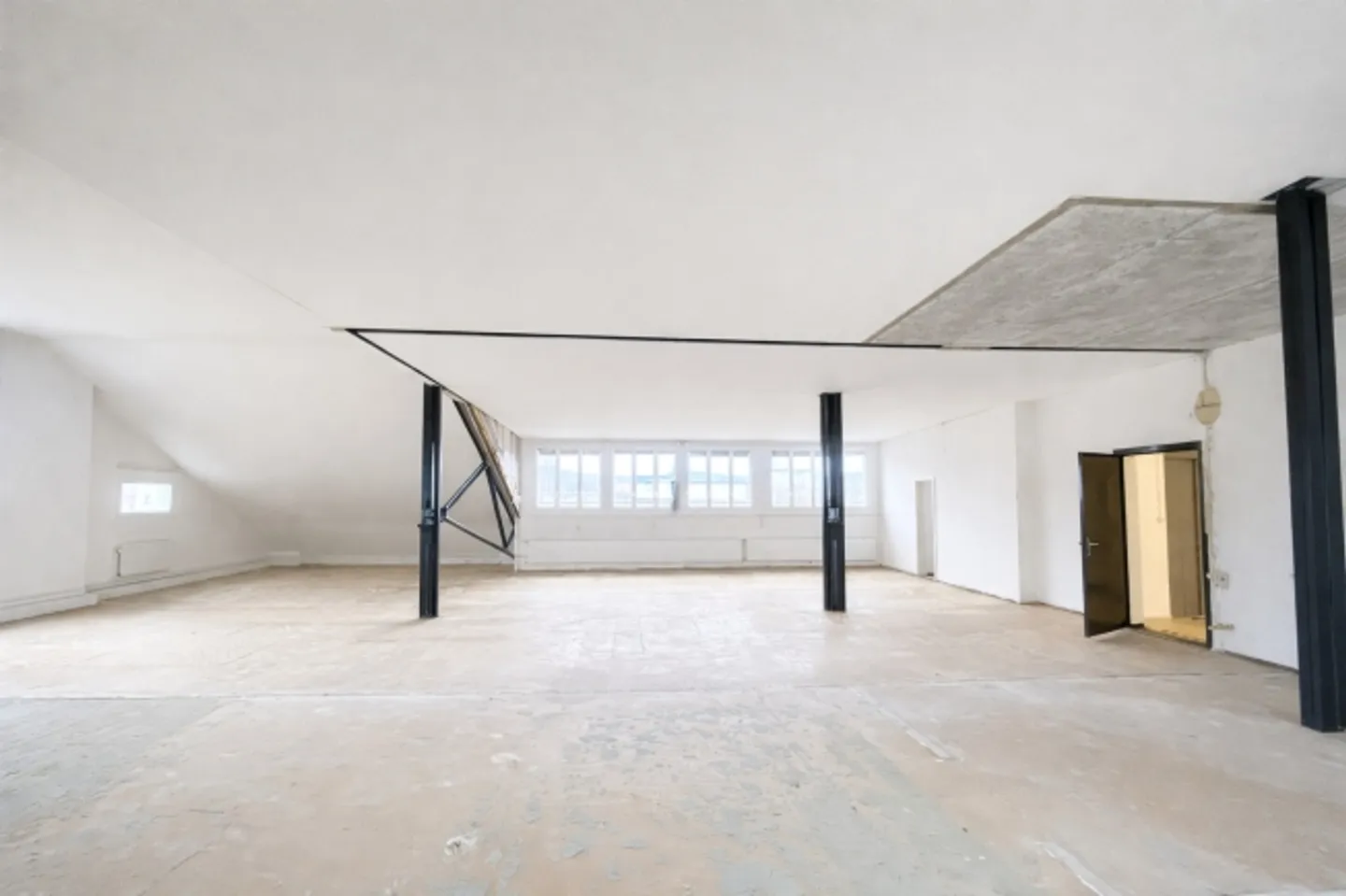 Spazio ufficio in affitto - Foto 3 di 4