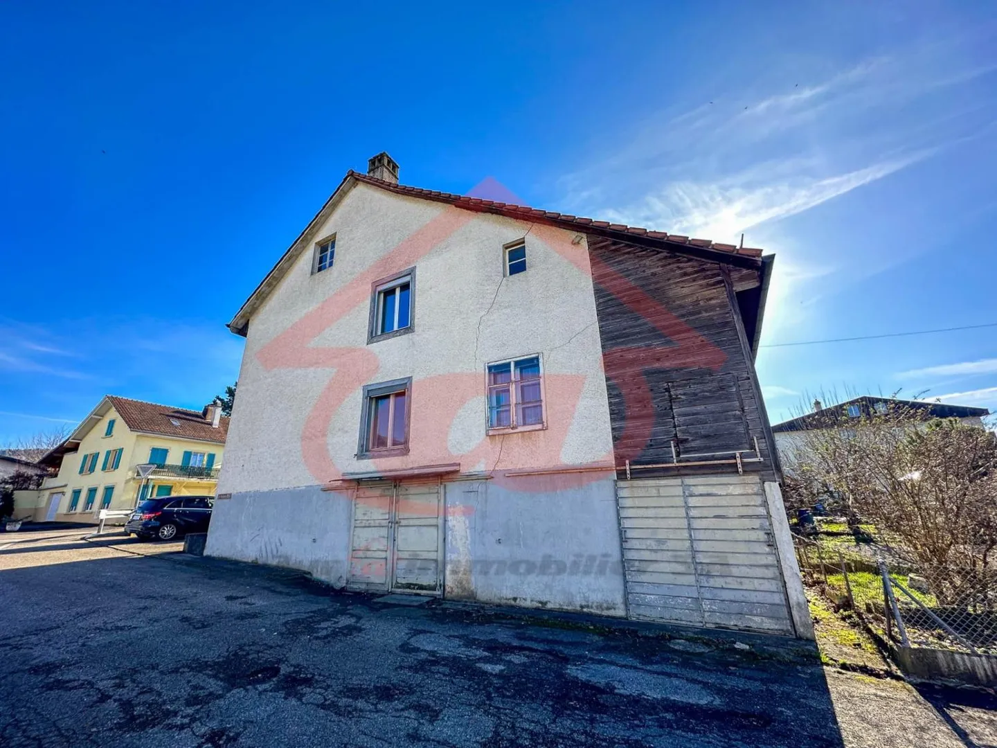 Wohngebäude - Foto 2 von 18