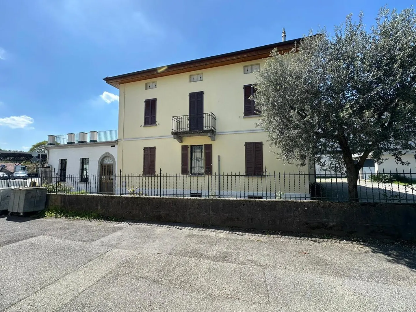 MIXED-USE INVESTMENT PROPERTY - Photo 2 of 14