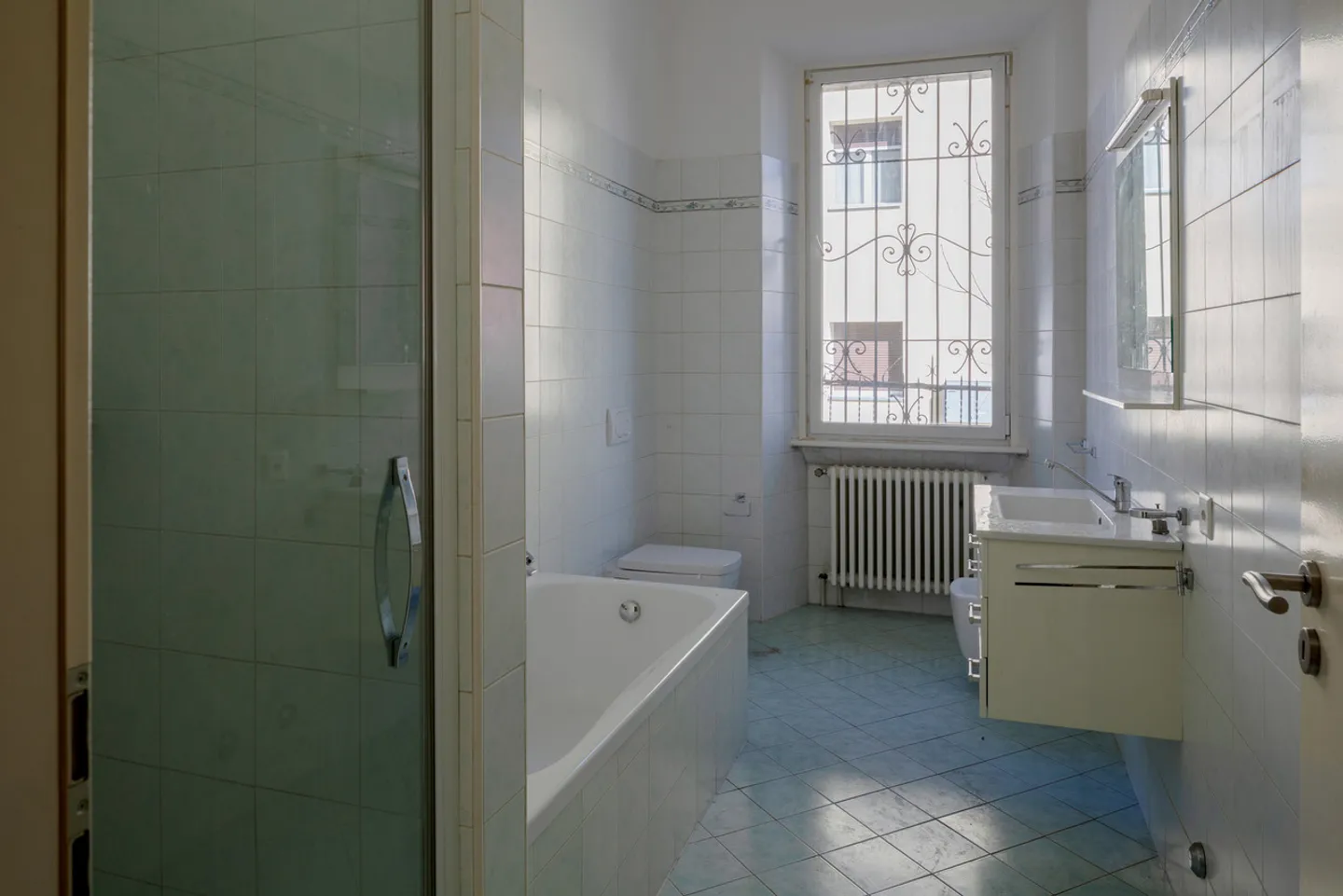 MIXED-USE INVESTMENT PROPERTY - Photo 4 of 14