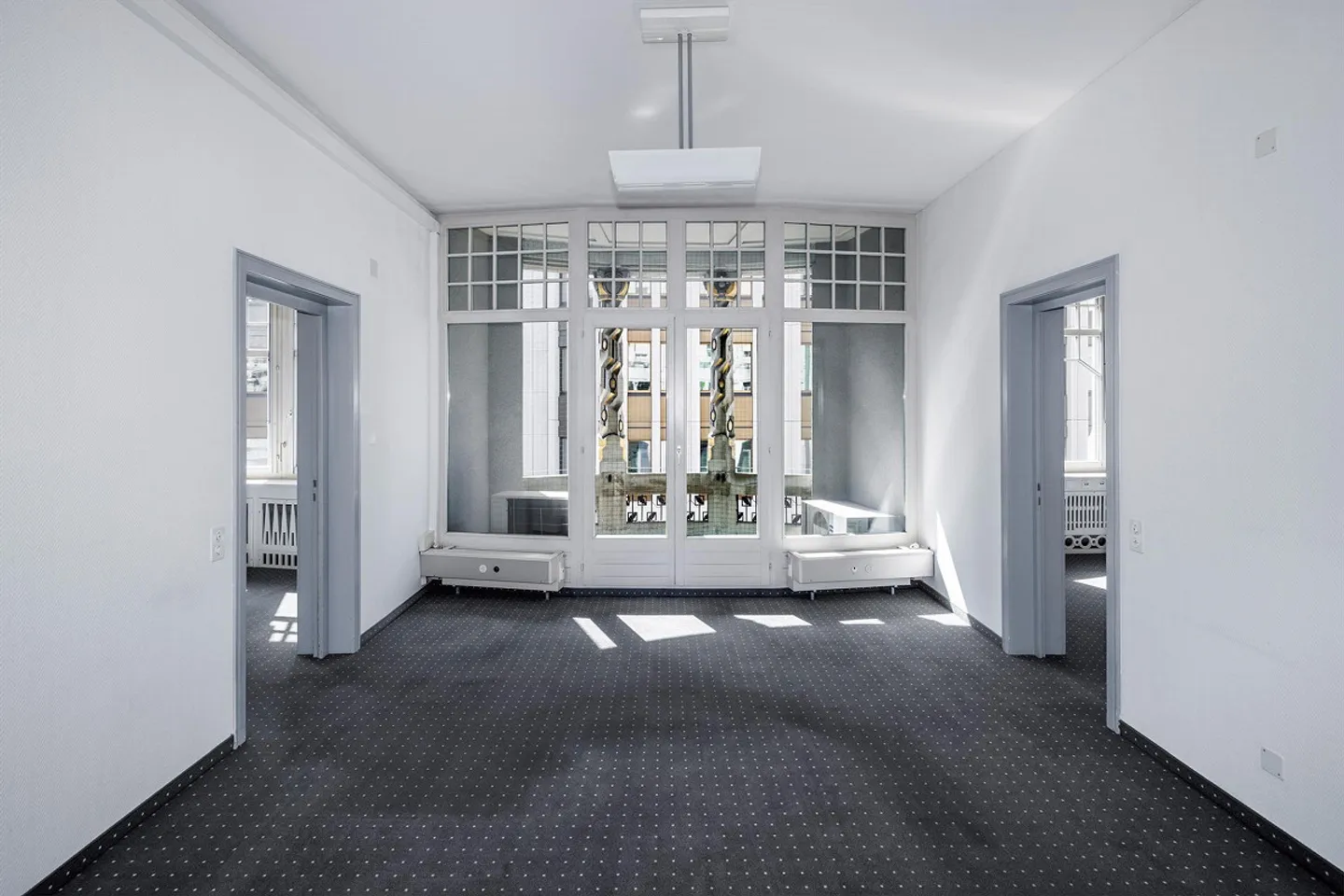 Bright office spaces are waiting for you! - Photo 3 of 8