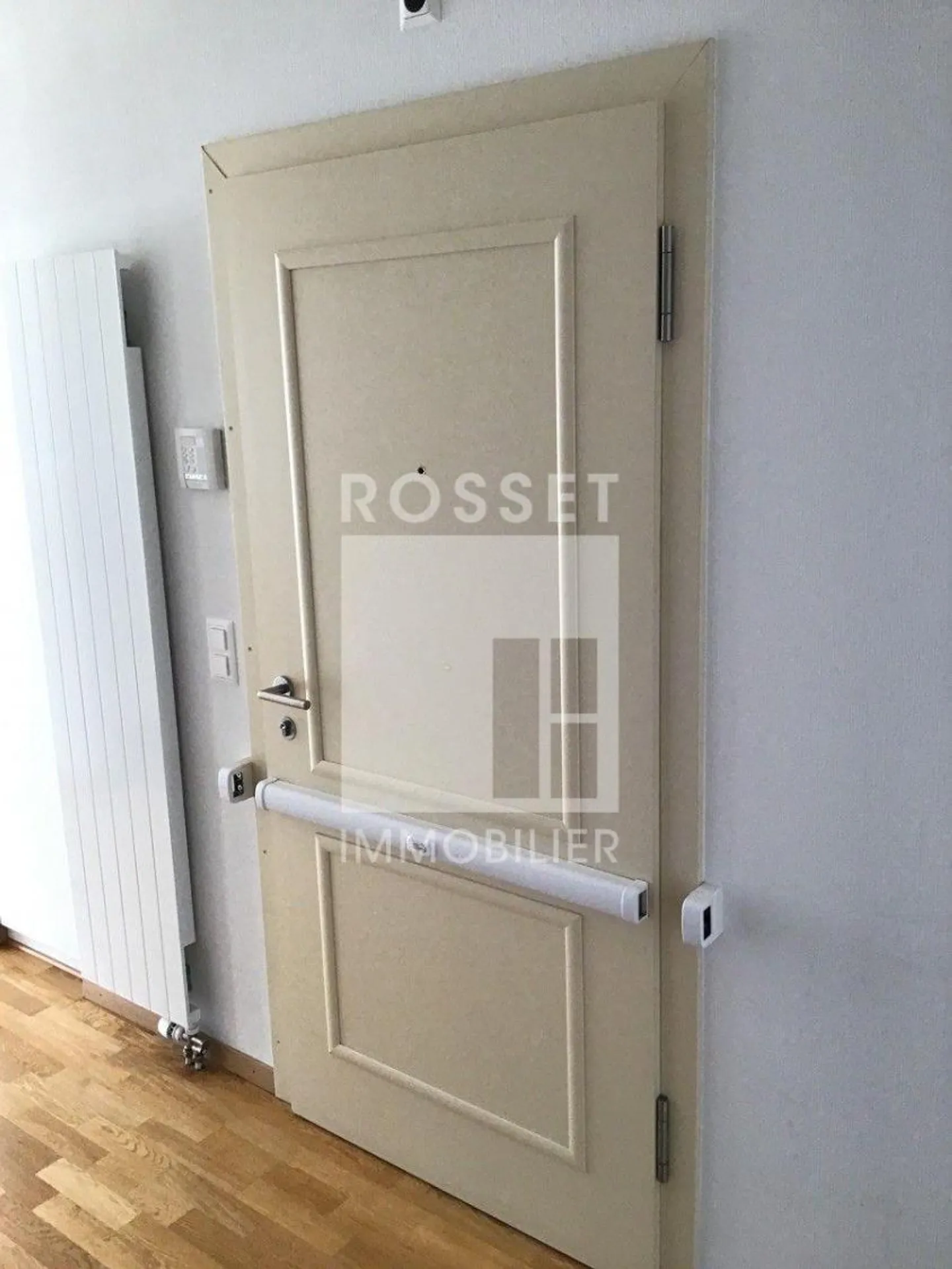 6-Zimmer-Wohnung - Foto 6 von 6